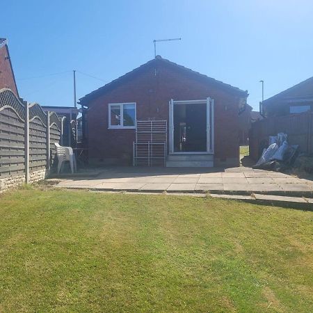 The Little Red House Apartment Sheffield Exterior photo